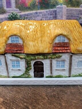 Vintage Otigiri Thatched Roof Cottage Ornament